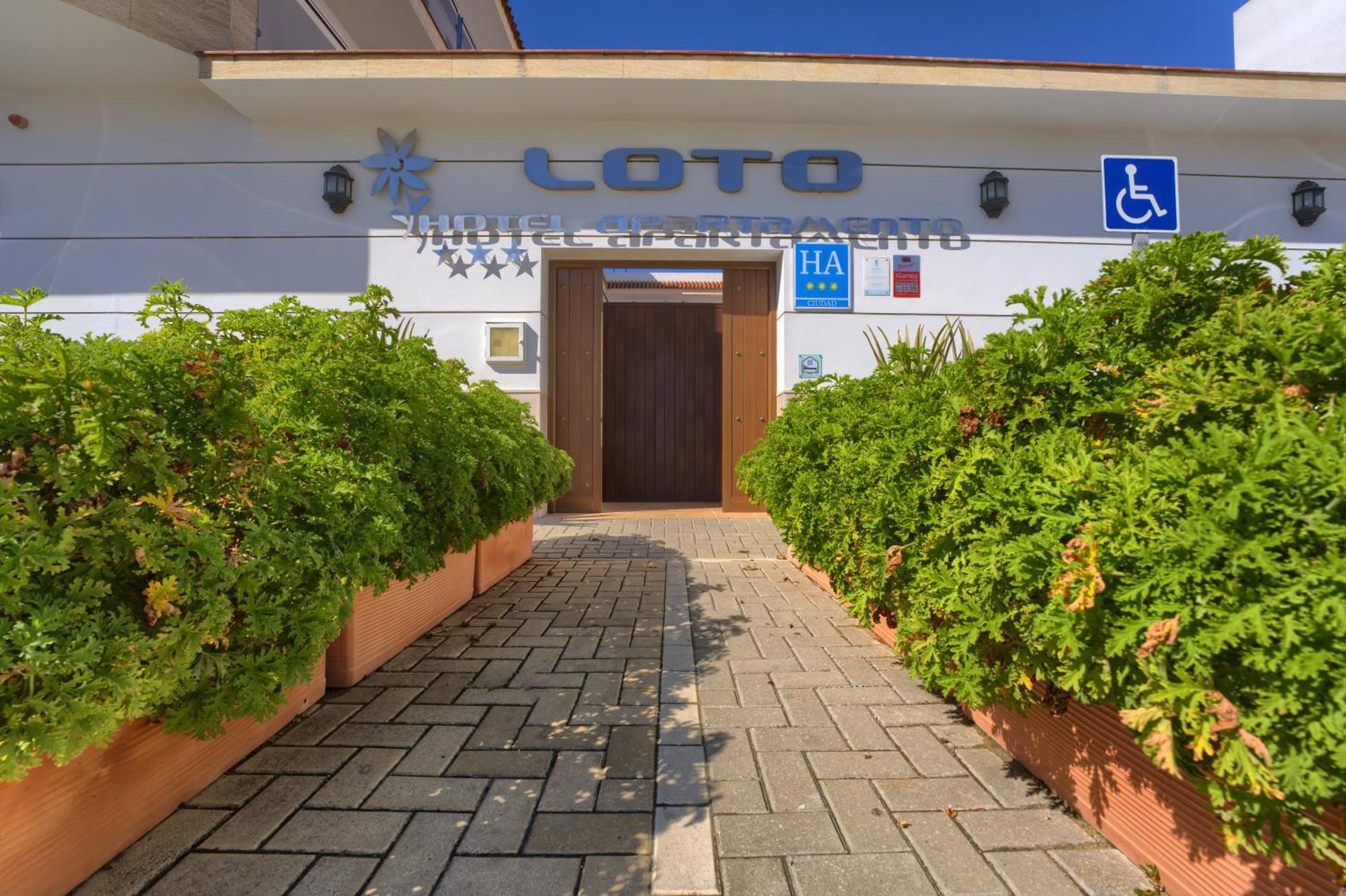 Hotel Apartamentos Loto Conil Conil De La Frontera Zewnętrze zdjęcie
