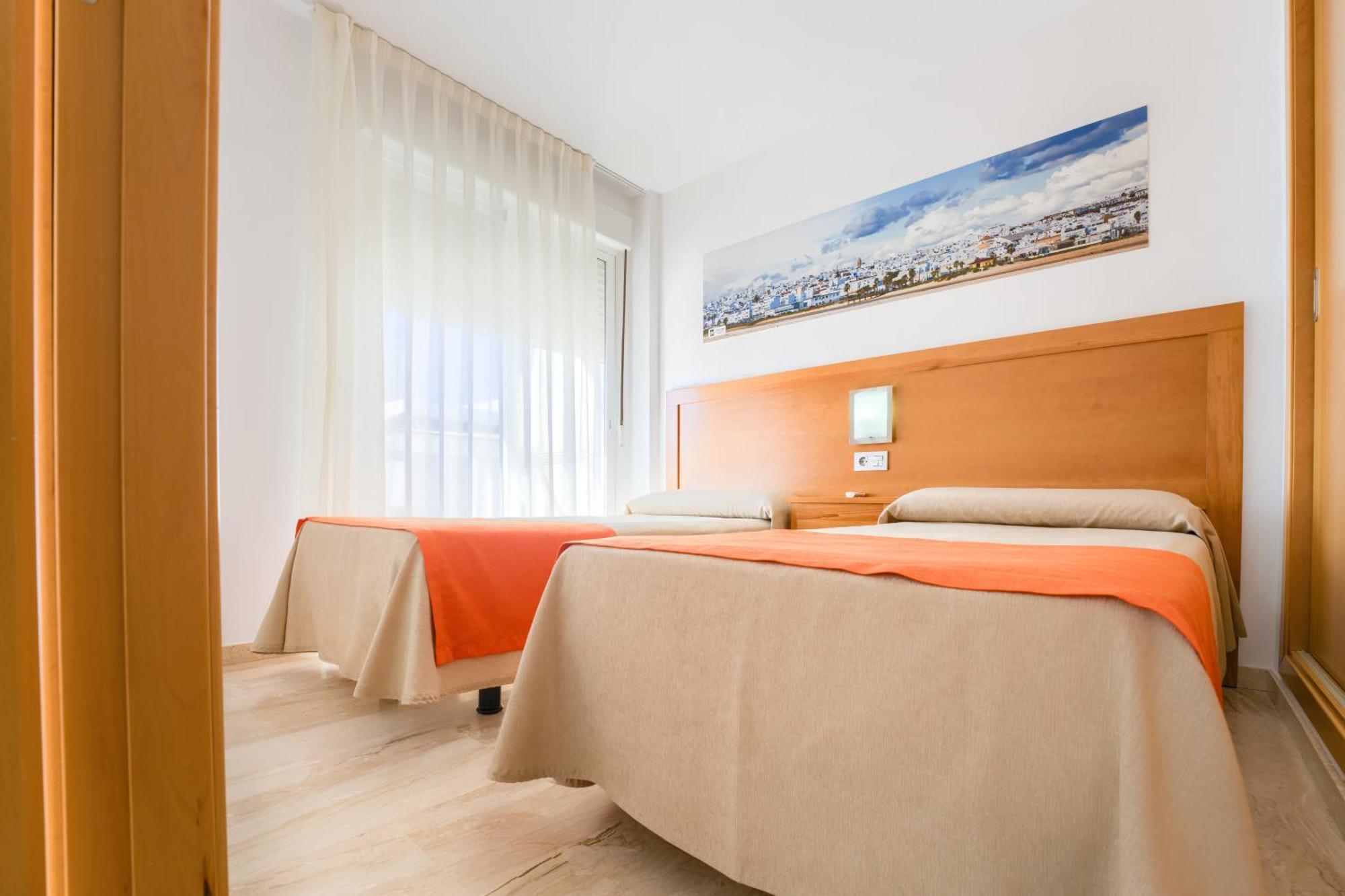 Hotel Apartamentos Loto Conil Conil De La Frontera Zewnętrze zdjęcie