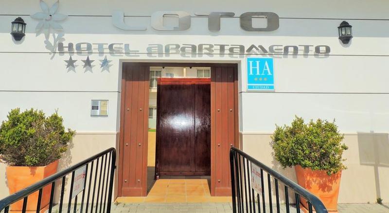 Hotel Apartamentos Loto Conil Conil De La Frontera Zewnętrze zdjęcie