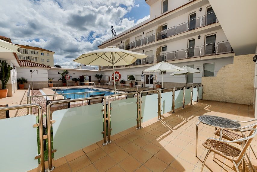 Hotel Apartamentos Loto Conil Conil De La Frontera Zewnętrze zdjęcie