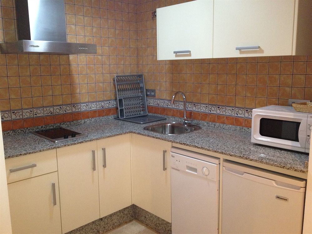 Hotel Apartamentos Loto Conil Conil De La Frontera Zewnętrze zdjęcie