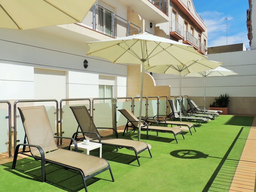 Hotel Apartamentos Loto Conil Conil De La Frontera Zewnętrze zdjęcie